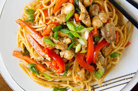 Sezwan chicken noodles